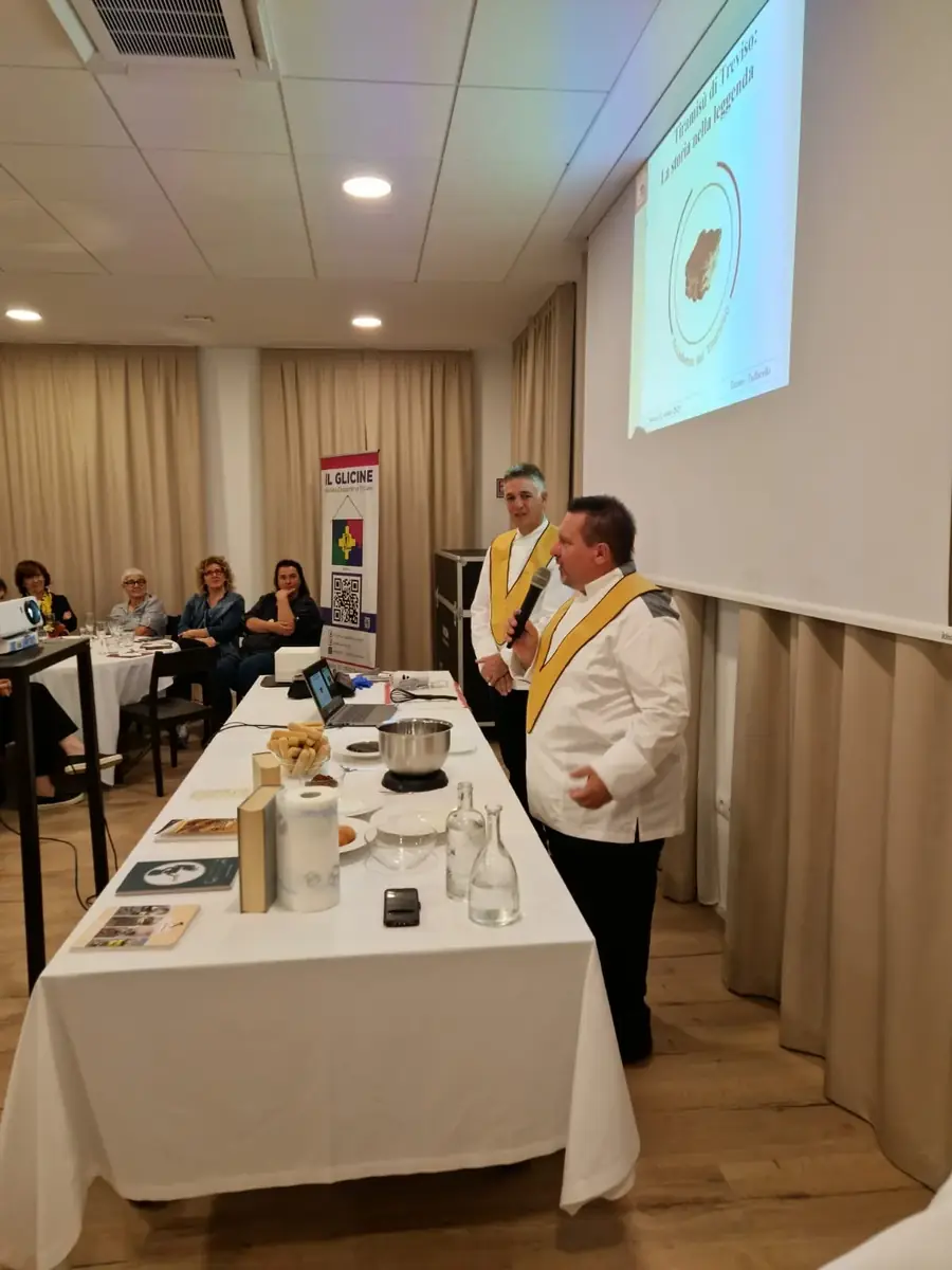 Cultural event with a cooking show by Loris Bartolomei: "Tiramisù di Treviso, il dolce che ti